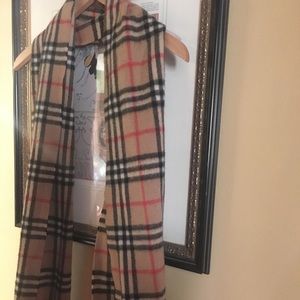 Wool/cashmere Burberry scarf